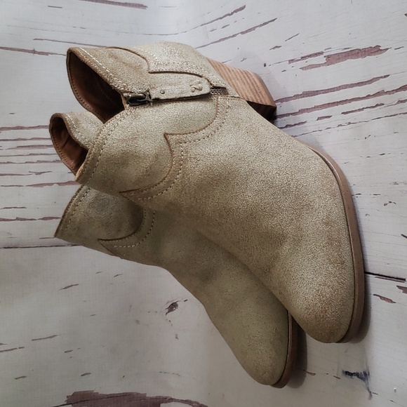 Zodiac 10 crackle beige/tan suede ankle boots - Picture 5 of 8